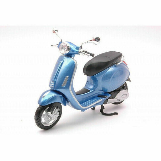 Maisto Toys 1:12 Vespa Primavera 150 Toy Model, Blue